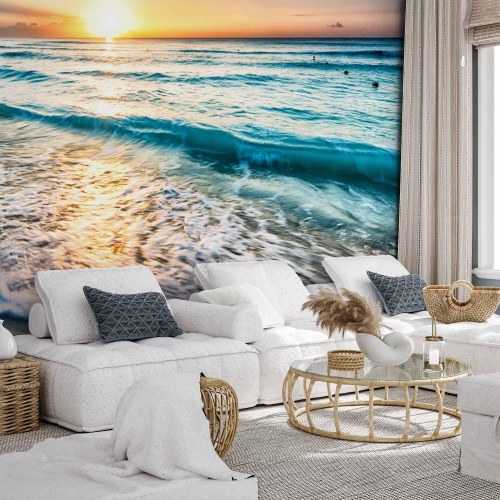 Fototapet med hav og bølger - Gåtur langs strandkanten