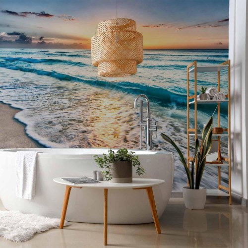 Fototapet med hav og bølger - Gåtur langs strandkanten