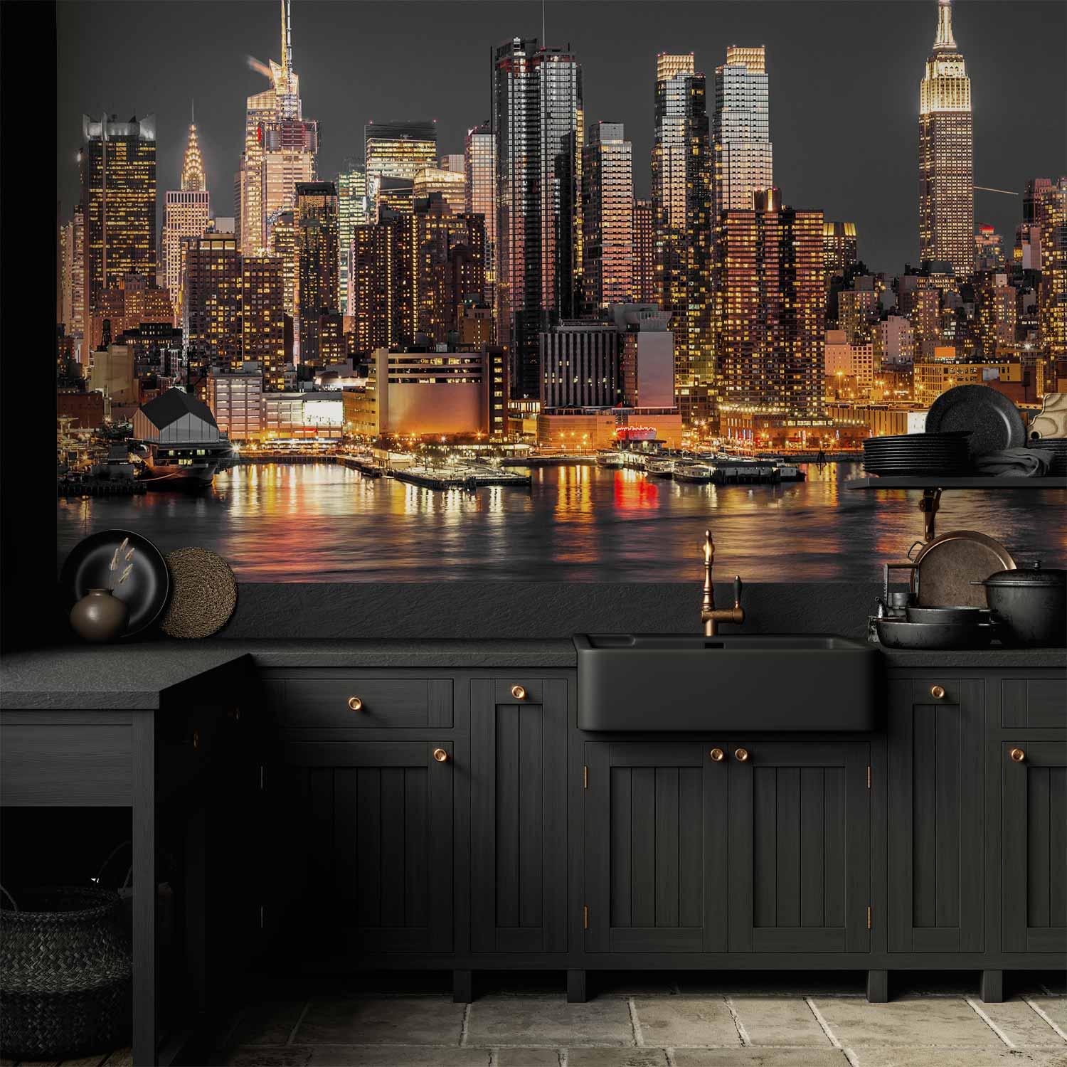 Fototapet NYC: Tusmørke - bymotiv med Manhattan om natten - 400 x 280 cm - Vandtæt