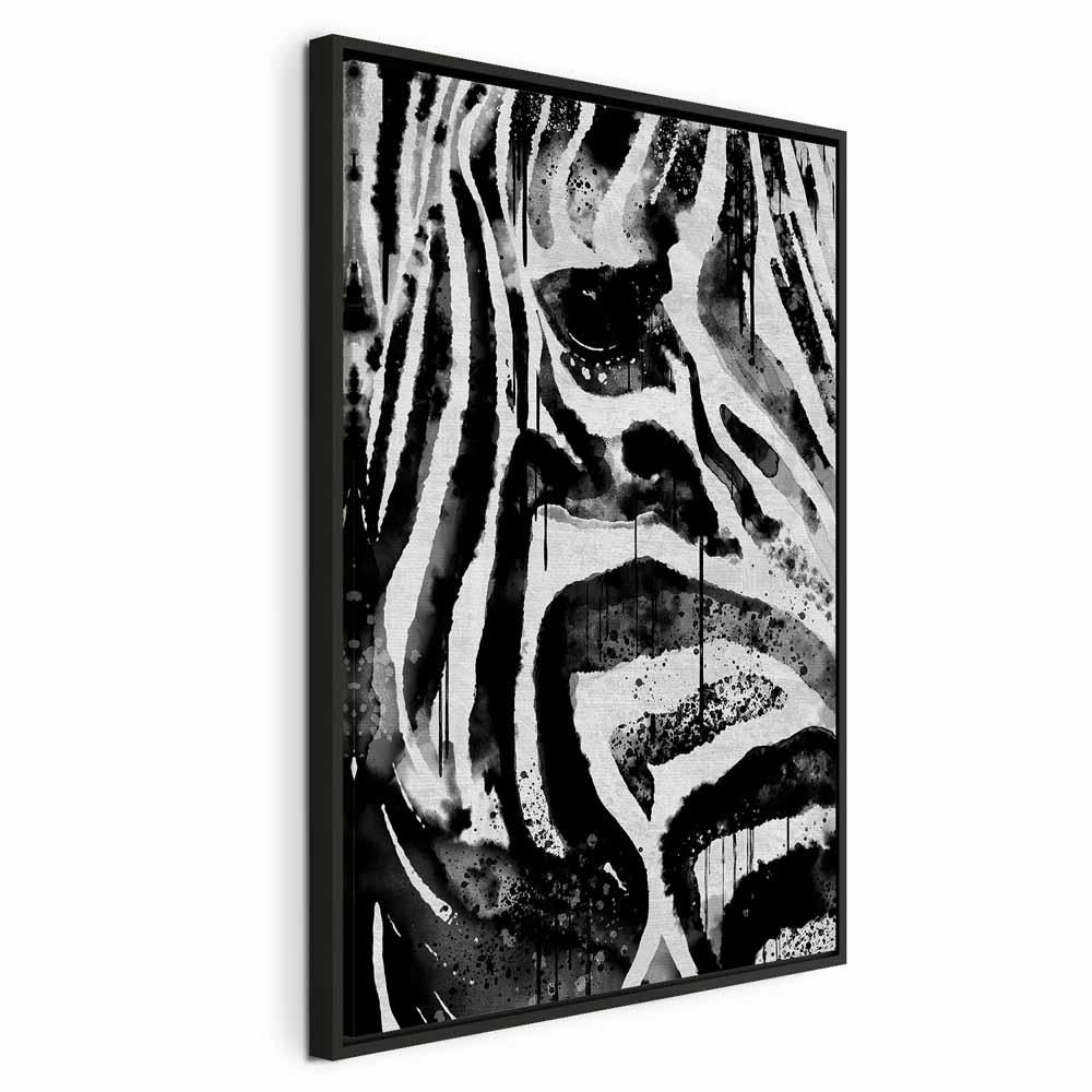 Lærredsbillede Zebra abstrakt lodret - 40 x 60 cm - I en sort træramme