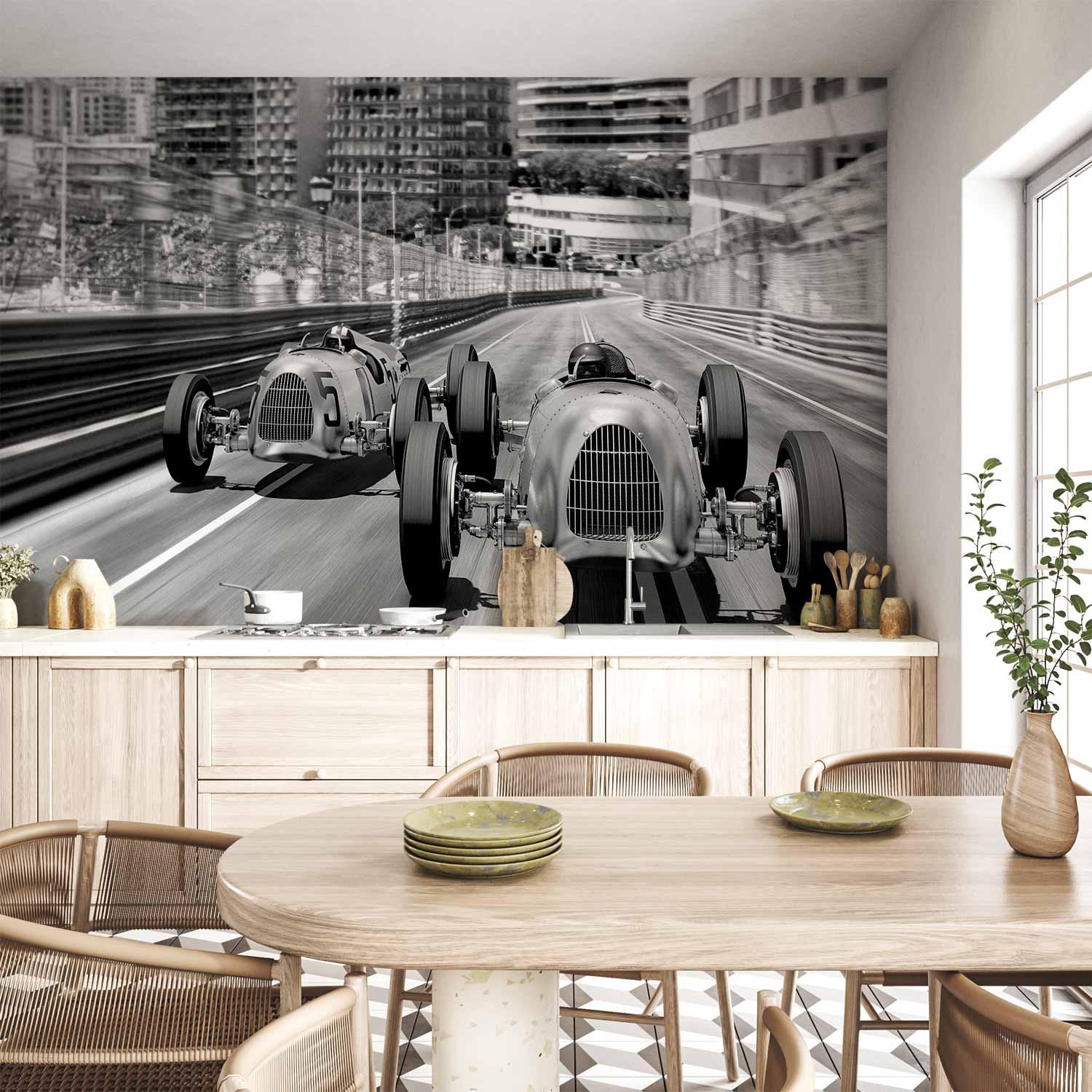 Fototapet Monte Carlo Race - sort-hvid vægdekoration med retro racerbiler og bymotiv - 500 x 350 cm - Vandtæt