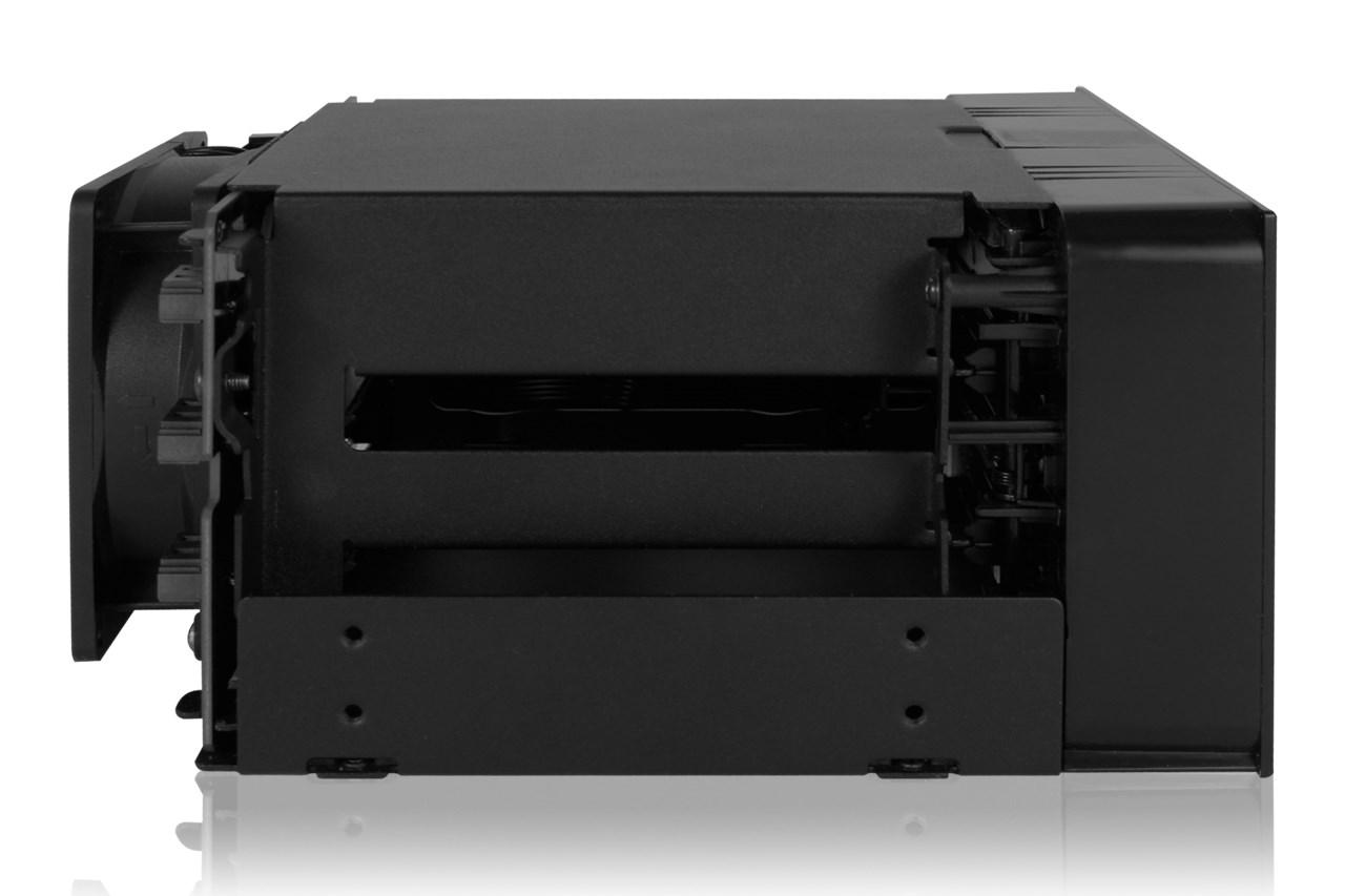 Icy Dock MB830SP-B harddiskkabinet til 3 x 3,5 tommer SAS/SATA HDD med hot-swap, sort