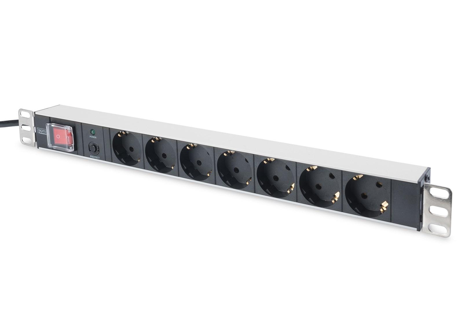 DIGITUS DN-95403 - Stikdåse (rackversion) - AC 250 V - input: strøm - output-stikforbindelser: 7 (strøm) - 19 - 2 m ledning