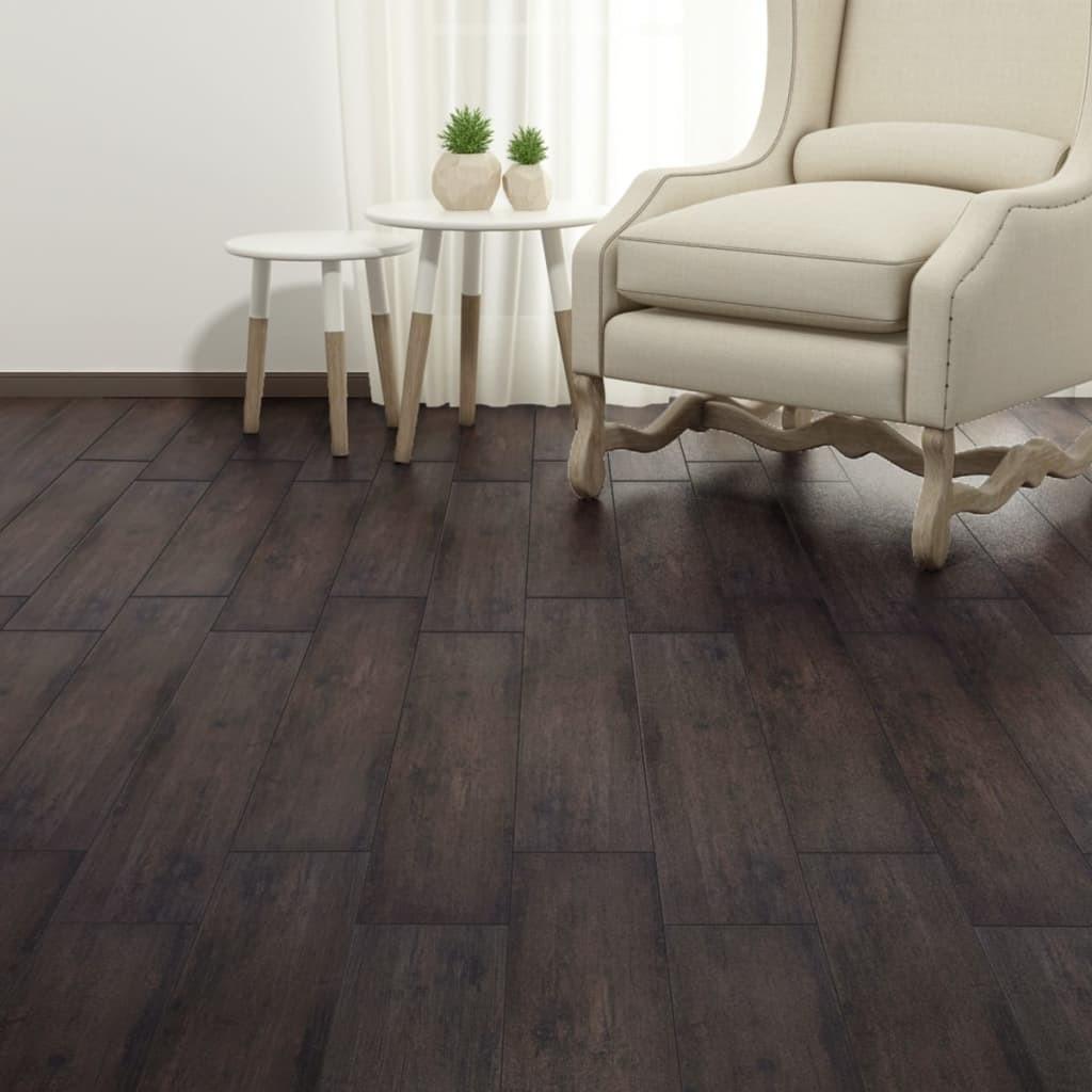 Selvhæftende PVC-gulvplanker 5,21 m² 2 mm mørkebrun