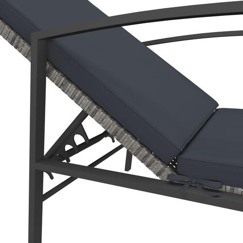 Liggestole med bord 2 stk. polyrattan grå