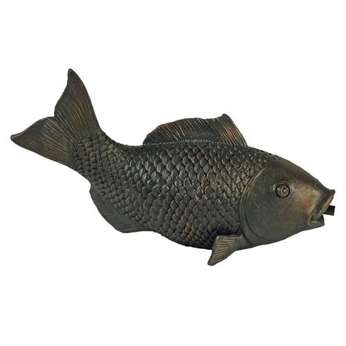 vandsprøjtende havedamsfigur fisk