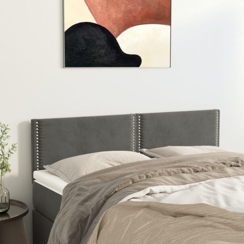 Sengegavl i fløjl 144×5×78/88 cm - mørkegrå med nitter