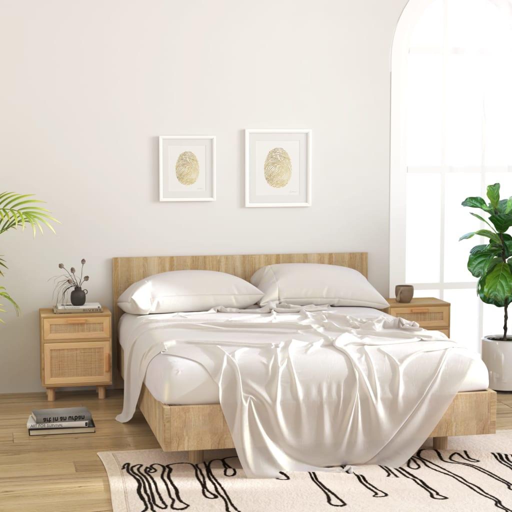 Sengeborde 2 stk. massivt fyrretræ og naturlig rattan brun