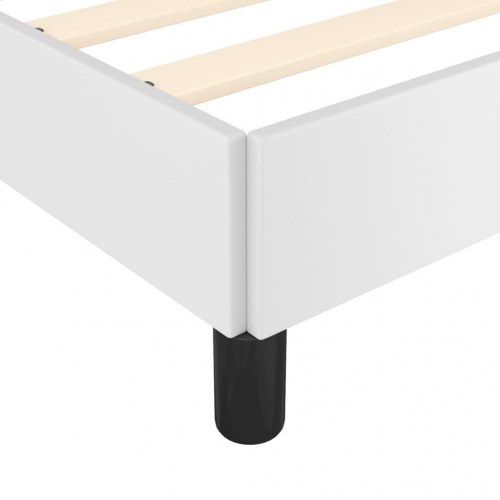 Sengeramme 180x200 cm i hvidt kunstlæder