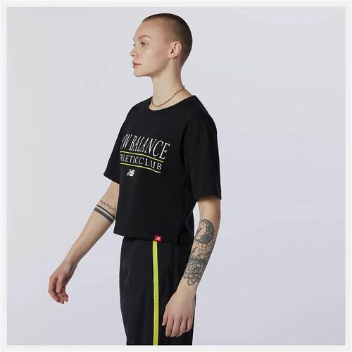 Kortærmet T-shirt til Kvinder New Balance Essentials Athletic Club Boxy Sort S