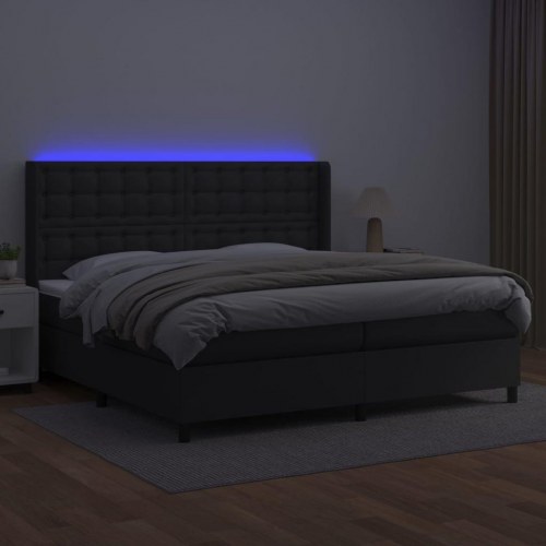 Kontinentalseng med LED-lys 200 x 200 cm i sort kunstlæder
