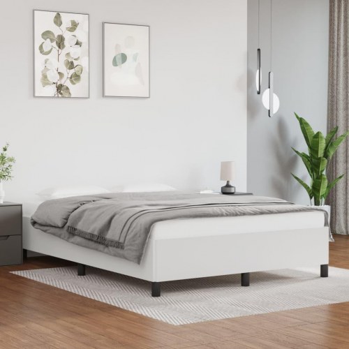 Sengeramme 140 x 190 cm i hvidt kunstlæder