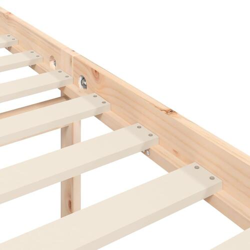 Seniorseng med sengegavl 140x190 cm massivt træ