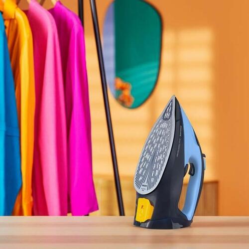 Dampstrygejern Philips 7000 Series DST7041/20 Plancha de vapor HV de color azul claro/oscuro