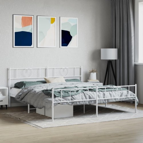 Sengeramme i metal med sengegavl og fodgærde 183 x 213 cm - hvid