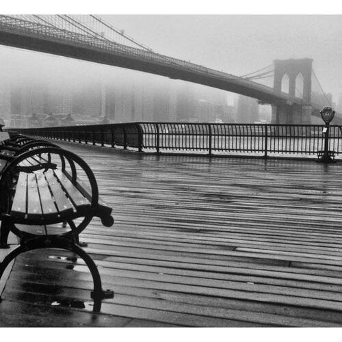 Fototapet - A Foggy Day on the Brooklyn Bridge