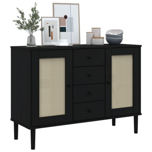 Skænk SENJA 112×40×80 cm i sort - rattan-look og massivt fyrretræ