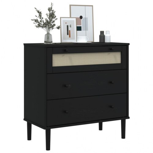 Kommode SENJA i massivt fyrretræ med rattanlook - 80×40×80 cm, sort