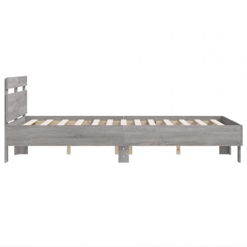 Sengeramme med sengegavl 135×190 cm - konstrueret træ, grå sonoma