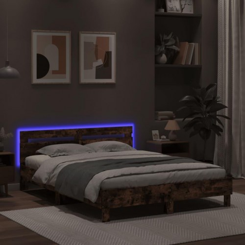 Sengeramme med sengegavl og RGB LED-lys 140x200 cm - røget egetræ