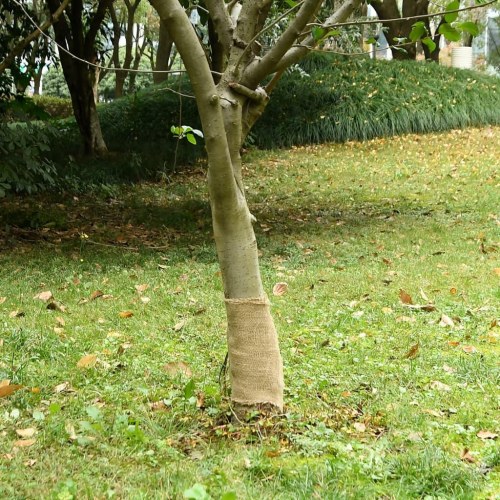 Jutenet på rulle 25 cm x 5 m - naturfarvet