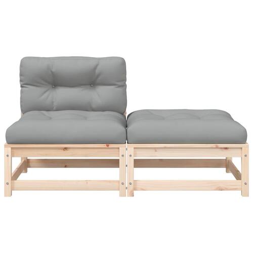 Sofa med hynder og fodskammel uden armlæn