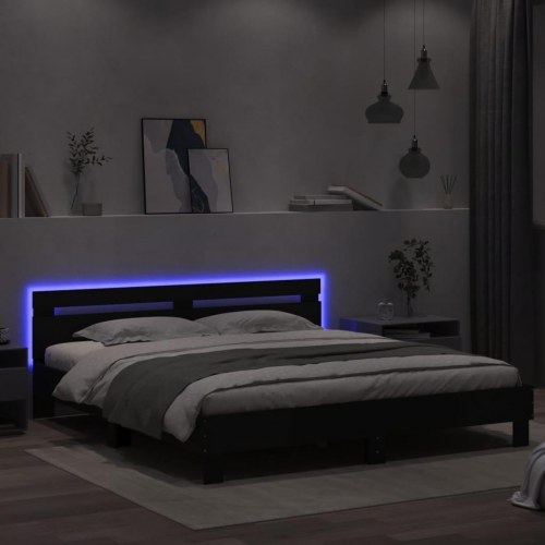 Sengeramme med sengegavl og RGB LED-lys 180×200 cm - sort