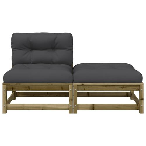 Sofa med hynder og fodskammel uden armlæn