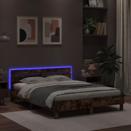 Sengeramme med sengegavl og LED-lys 140x190 cm - brunt egetræ