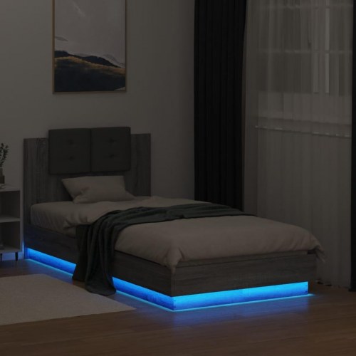 Sengeramme med sengegavl og LED-lys 75x200 cm grå sonoma-eg