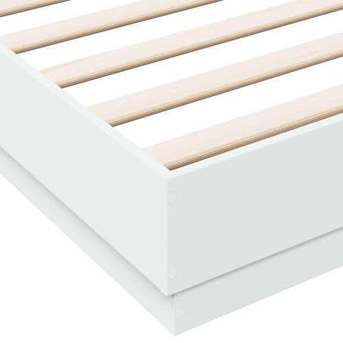 Sengestel 200x200 cm konstrueret træ hvid