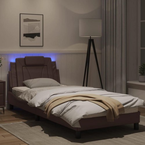 Sengeramme Viana med LED uden madras 90x190 cm brun