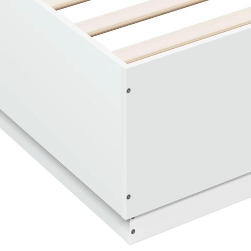 Sengestel 200x200 cm konstrueret træ hvid