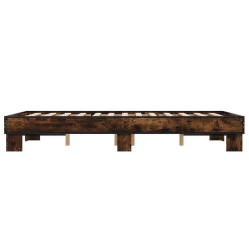 Sengestel 135x190cm konstrueret træ og metal røget egetræsfarve