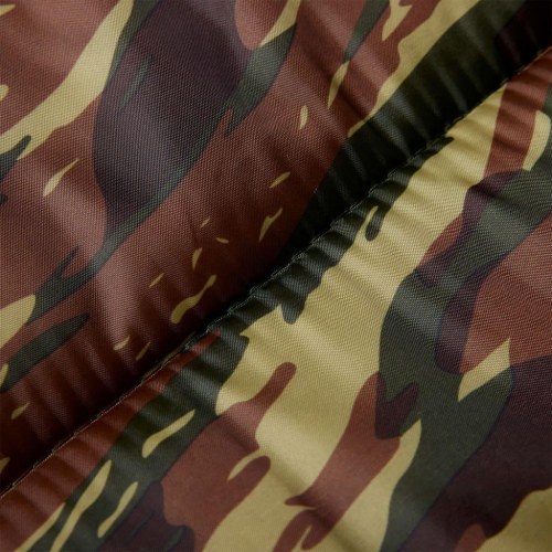 Sovepose i mumieform 3 årstider - camouflage