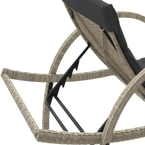 Liggestole 2 stk. med bord polyrattan lysegrå
