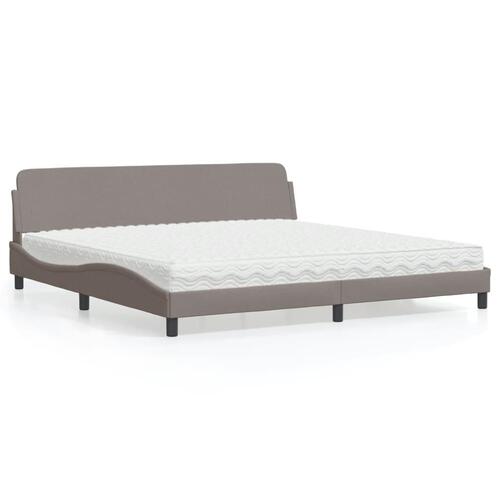 Seng med madras 200x200 cm stof gråbrun