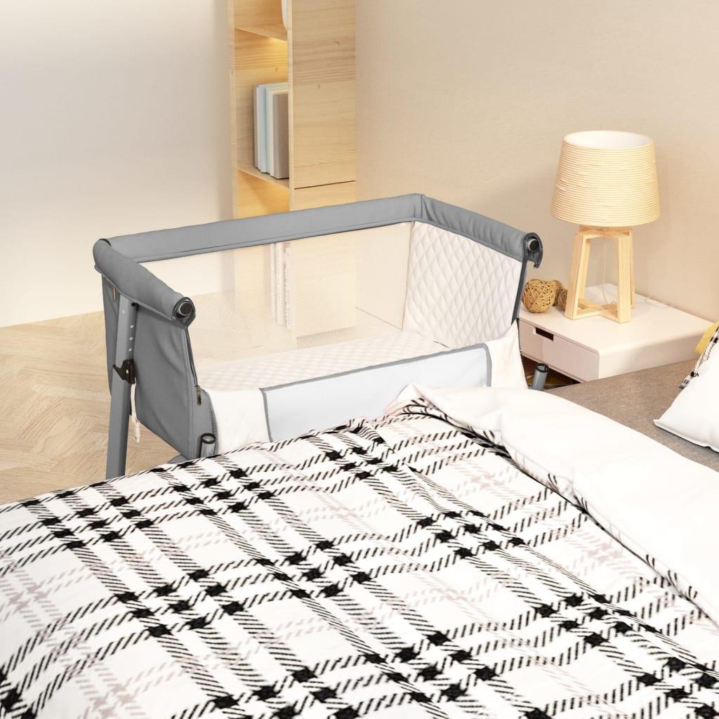Babyseng med madras linnedstof lysegrå
