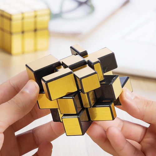 Magisk Rubiksterning Ubik 3D - gylden