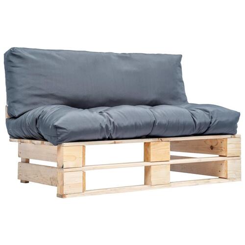 Havesofa med grå hynder træpaller fyrretræ