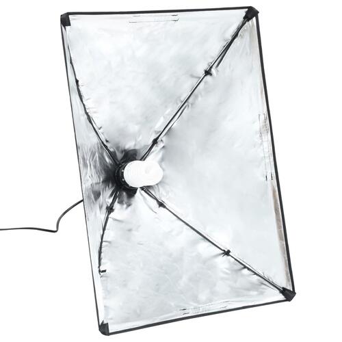 Fotostudiesæt med softboxlamper og baggrunde