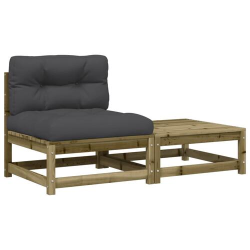 Sofa med hynder og fodskammel uden armlæn