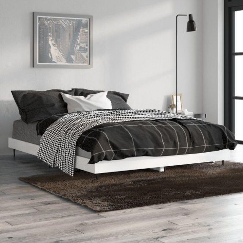 Sengestel 140×190 cm i konstrueret træ - hvid højglans
