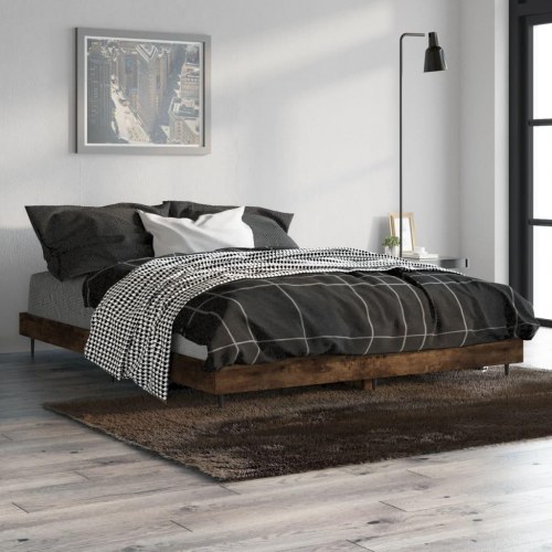 Sengeramme 140x190 cm i konstrueret træ - røget eg, uden madras