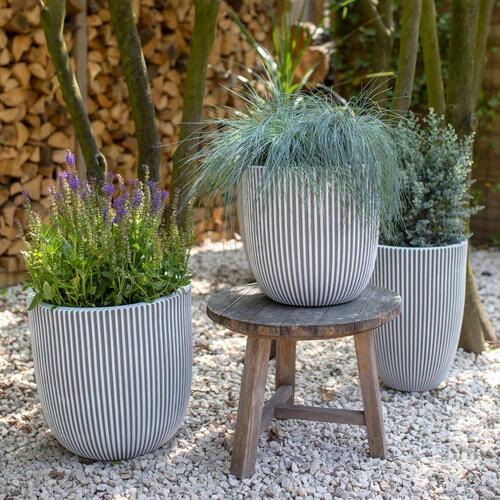 Capi plantekrukke Groove 35x34 cm elfenbensfarvet