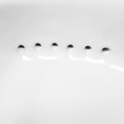 Væghængt urinal med skylleventil keramisk hvid