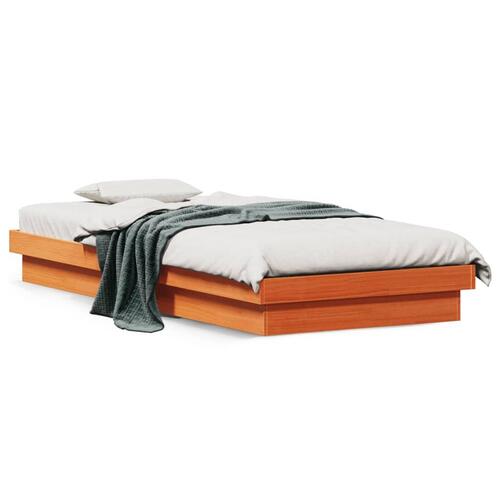 Sengeramme med LED-lys 90x190 cm massivt fyrretræ gyldenbrun