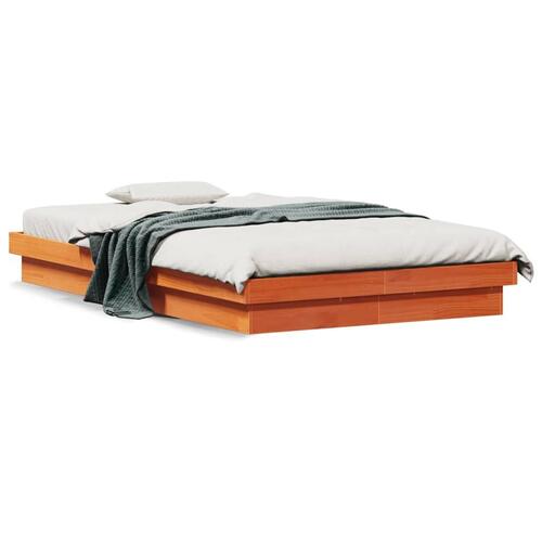 Sengeramme med LED-lys 120x200 cm massivt fyrretræ gyldenbrun