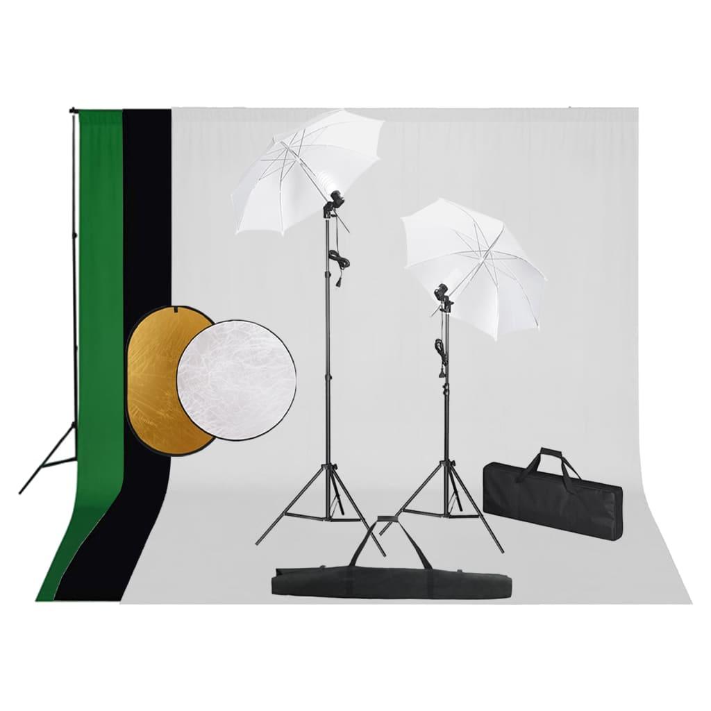 Fotostudieudstyr med lamper, paraplyer, baggrund og reflektor