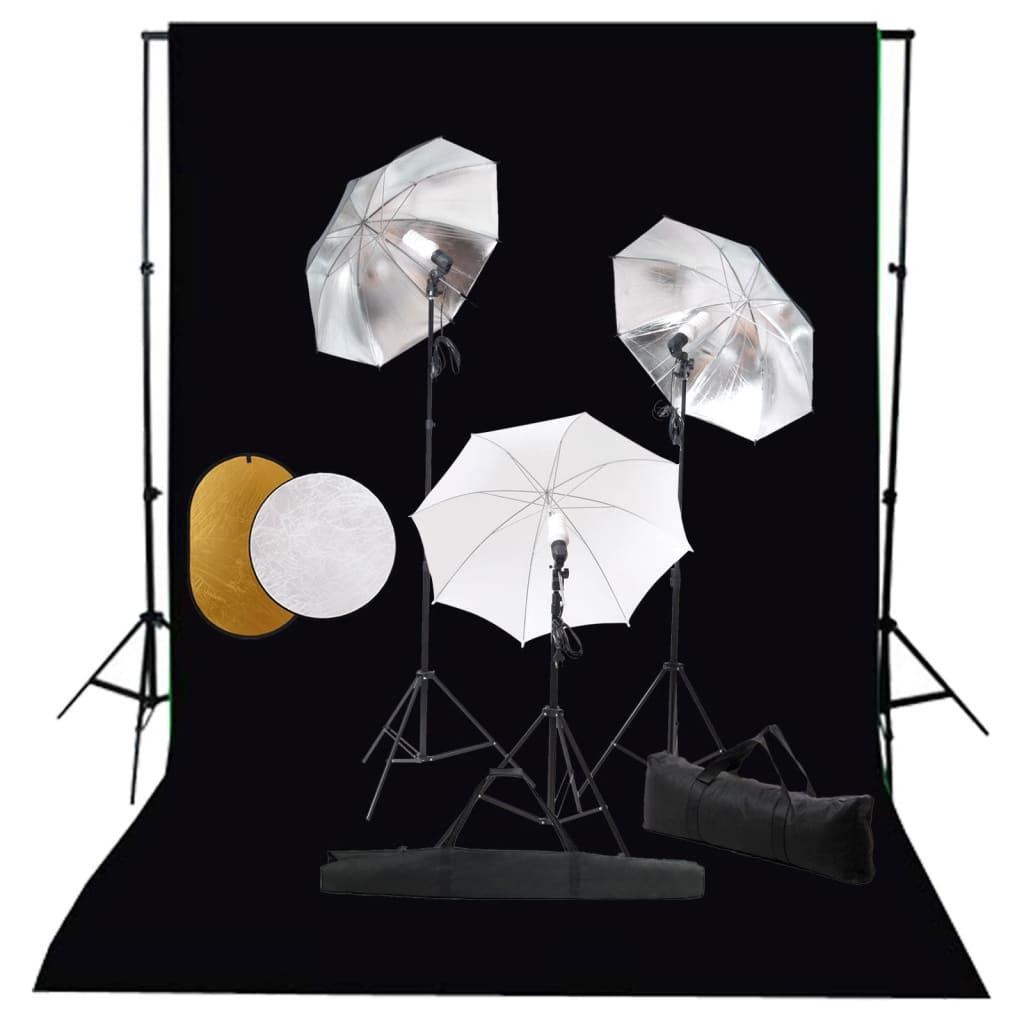 Fotostudieudstyr med lamper, paraplyer, baggrund og reflektor